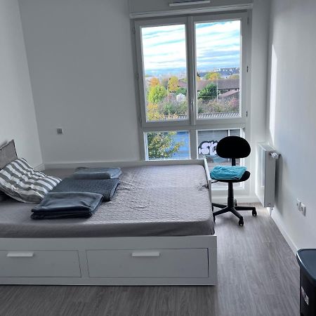 Chambre Privee Dans Un Appartement A 37 Min De Champs Elysees Сартрувиль Экстерьер фото