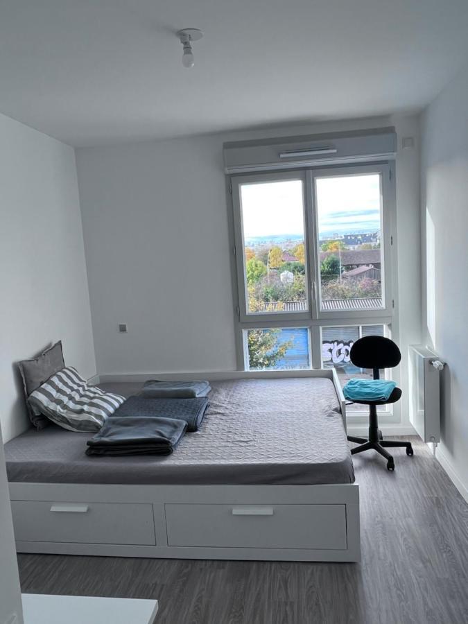 Chambre Privee Dans Un Appartement A 37 Min De Champs Elysees Сартрувиль Экстерьер фото